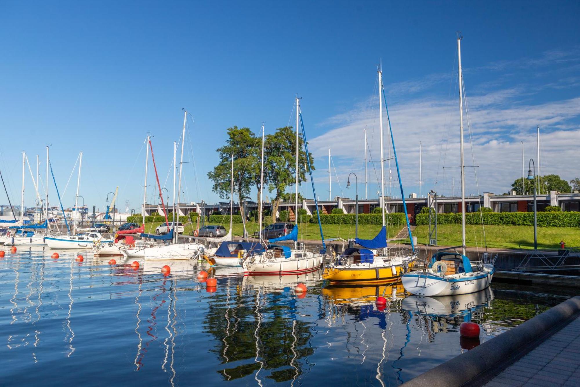 Smiltynes Jachtklubas Hotel Klaipeda Exterior photo